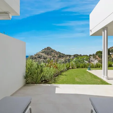 Hillside Flat With Pool By Costarentals - Ref M49