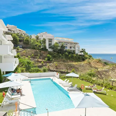 Hillside Flat With Pool By Costarentals - Ref M49 公寓