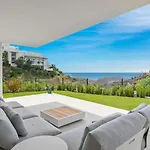 Hillside Flat With Pool By Costarentals - Ref M49 Διαμέρισμα Μαρμπέλλα