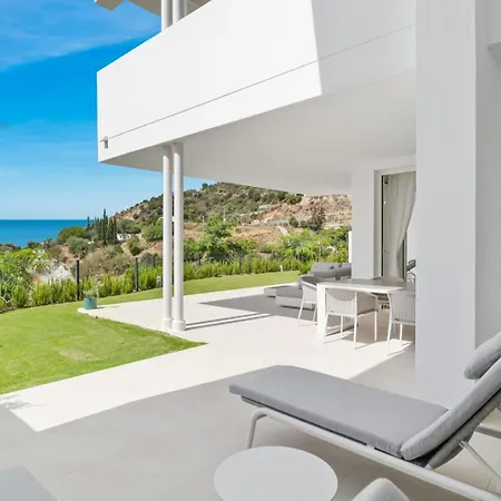 Hillside Flat With Pool By Costarentals - Ref M49 Apartamento *